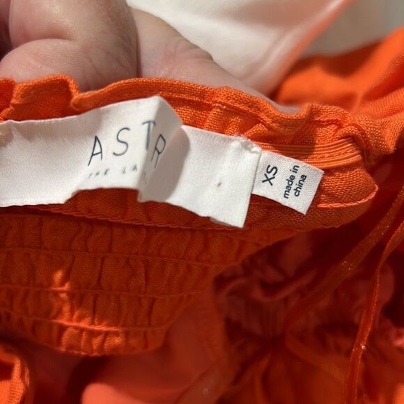 ASTR the Label Off Shoulder Puff Sleeve Midi Dress in Orange NWT Size xs - Picture 7 of 10